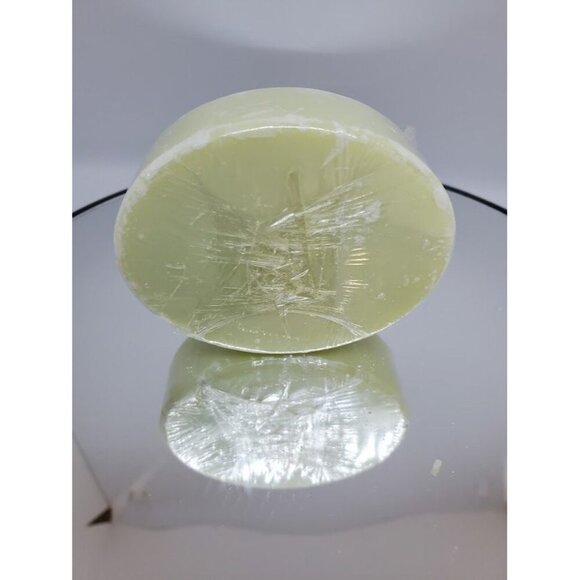 Handcrafted Aloe Vera Soap Bar With Palm Tree Design - Picture 2 of 2